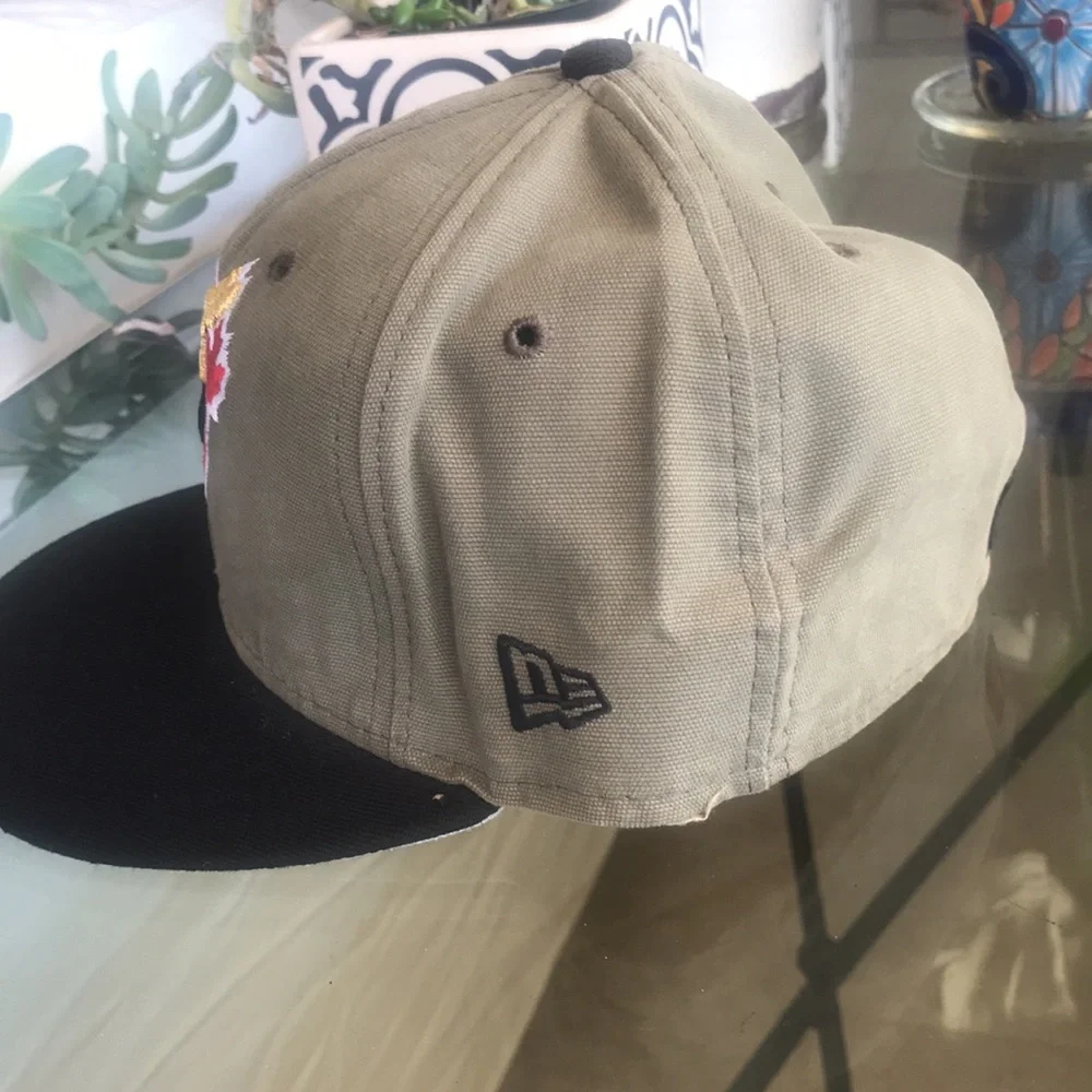 Toronto Blue Jays New Era hat size 7 1/8 used army green‎ and black